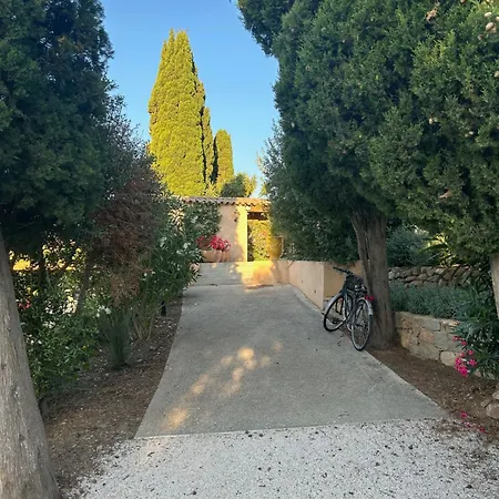 4* Avec Piscine Dans Le Bas Du Village De Les Mimosas Villa