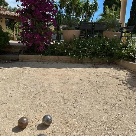 Villa 4* Avec Piscine Dans Le Bas Du Village De Les Mimosas